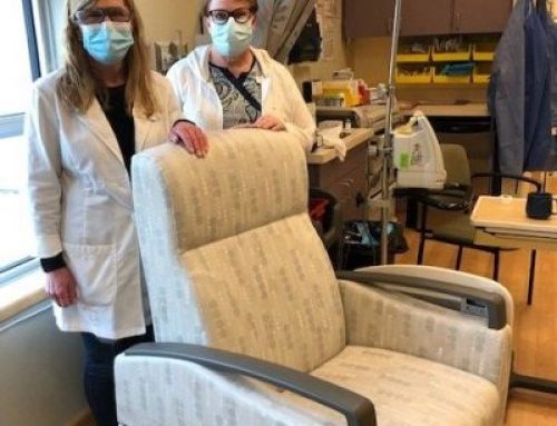 In recognition for amazing service, former patient purchases treatment chair for Gimli Cancer Care